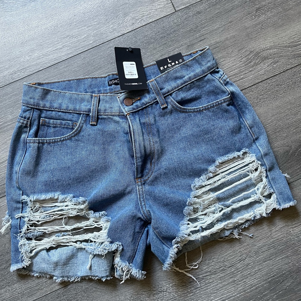 Denim distressed shorts.